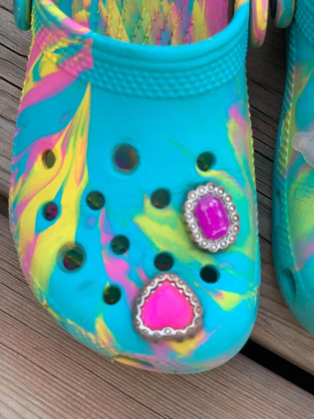 Crocs Clogs Toddler C 10 Classic Marbled Blue Pink Charms Slip On Beach Sandals